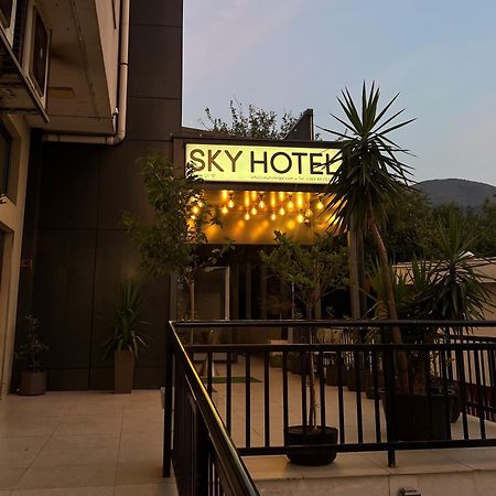 Sky Hotel Prizren Bagian luar foto
